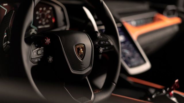 Lamborghini Revuelto photo 41