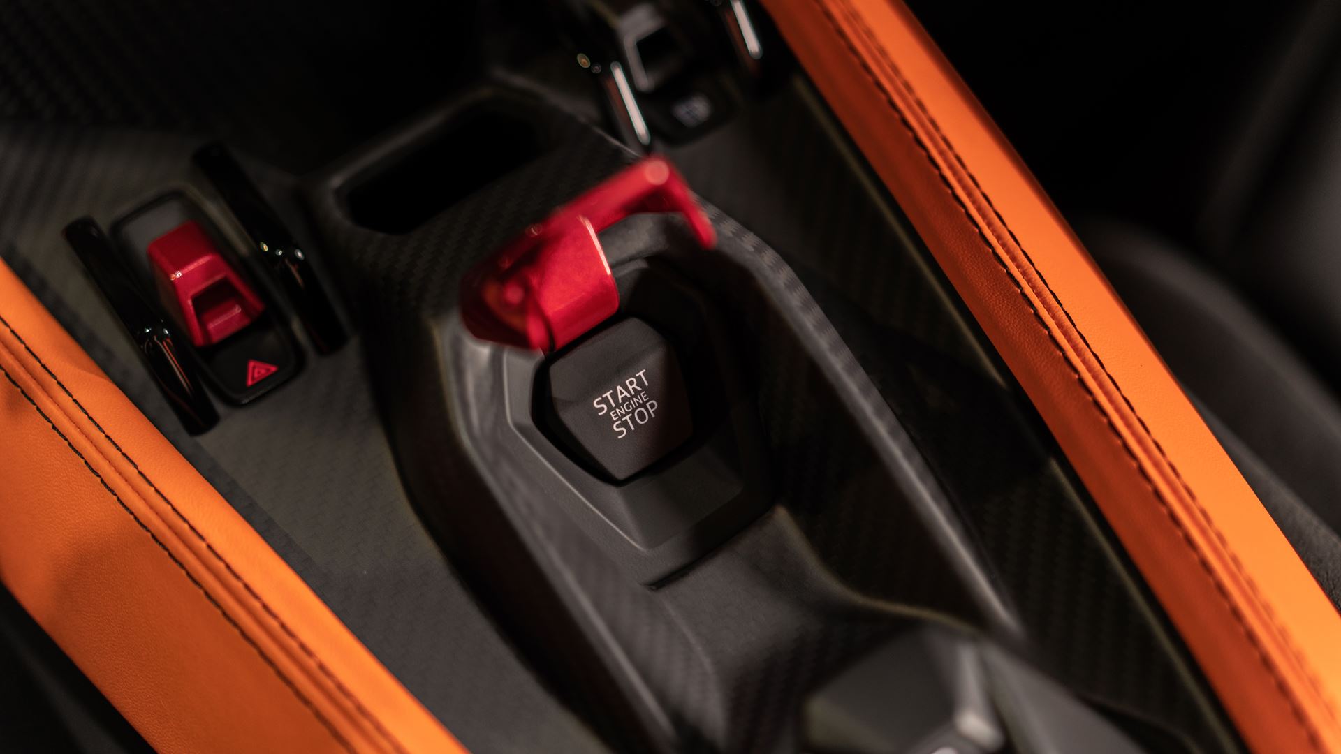 Lamborghini Revuelto photo 45