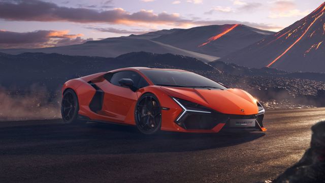 Lamborghini Revuelto photo 6