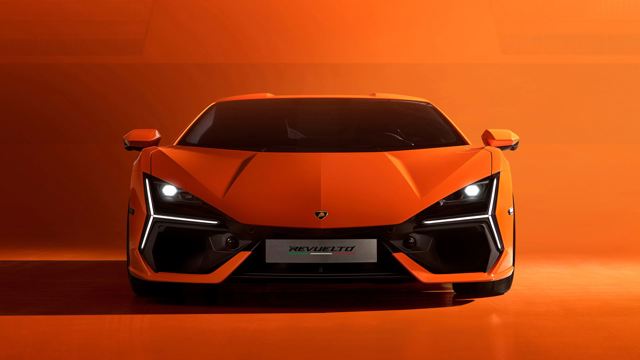 Lamborghini Revuelto photo 7
