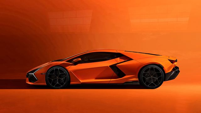 Lamborghini Revuelto photo 10