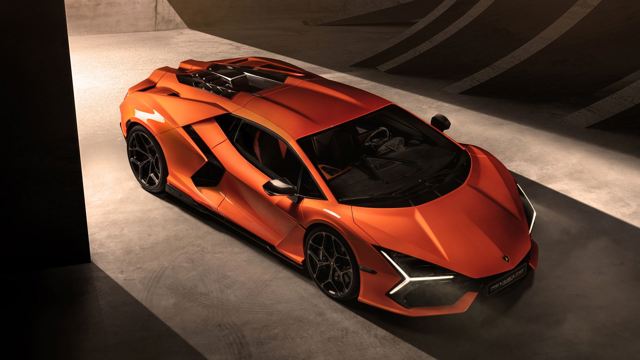 Lamborghini Revuelto photo 26
