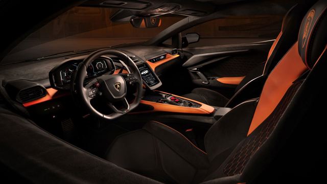 Lamborghini Revuelto photo 36