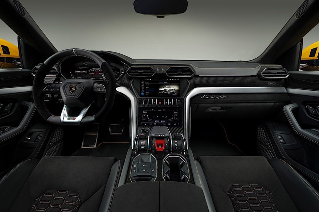 Lamborghini Urus photo 32