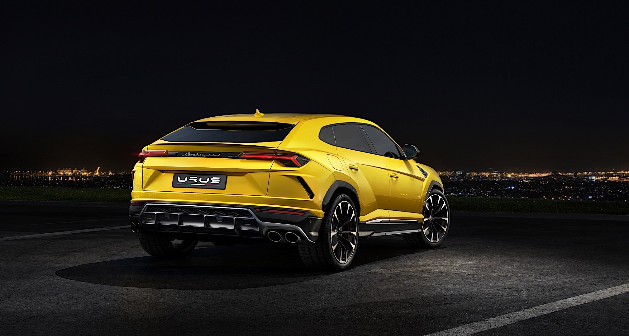 Lamborghini Urus photo 14
