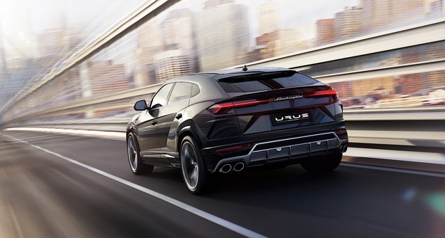 Lamborghini Urus photo 15