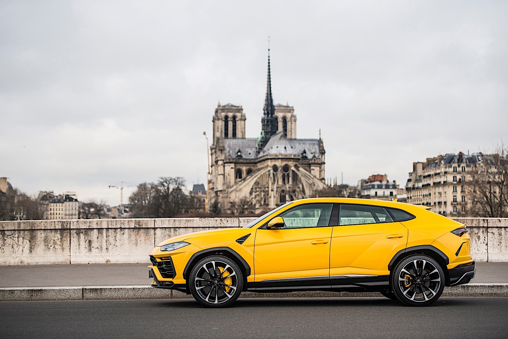 Lamborghini Urus photo 22