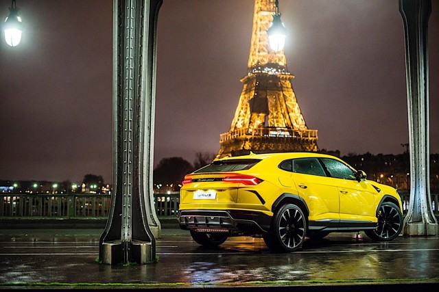 Lamborghini Urus photo 23