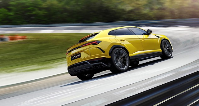 Lamborghini Urus photo 2