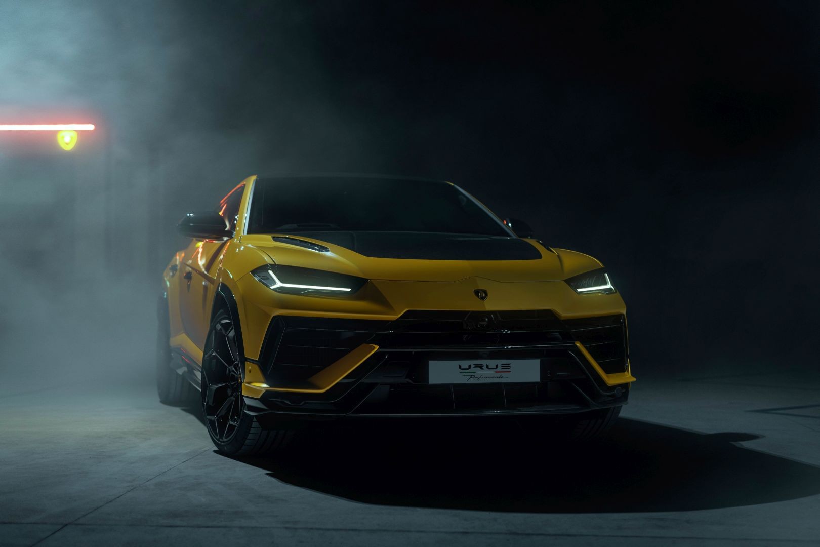 Lamborghini Urus photo 16