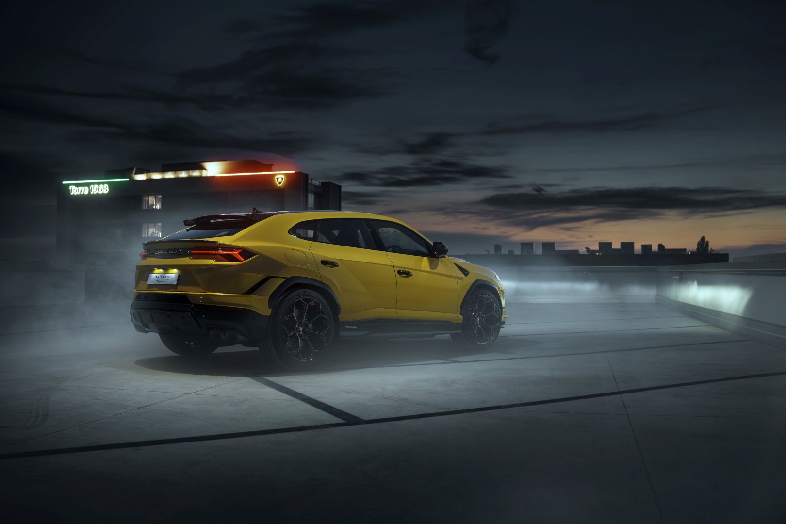 Lamborghini Urus photo 17