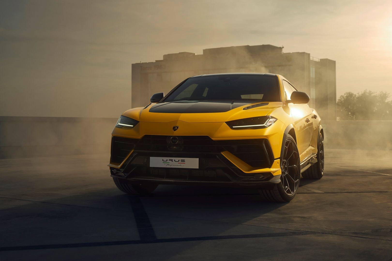 Lamborghini Urus photo 24
