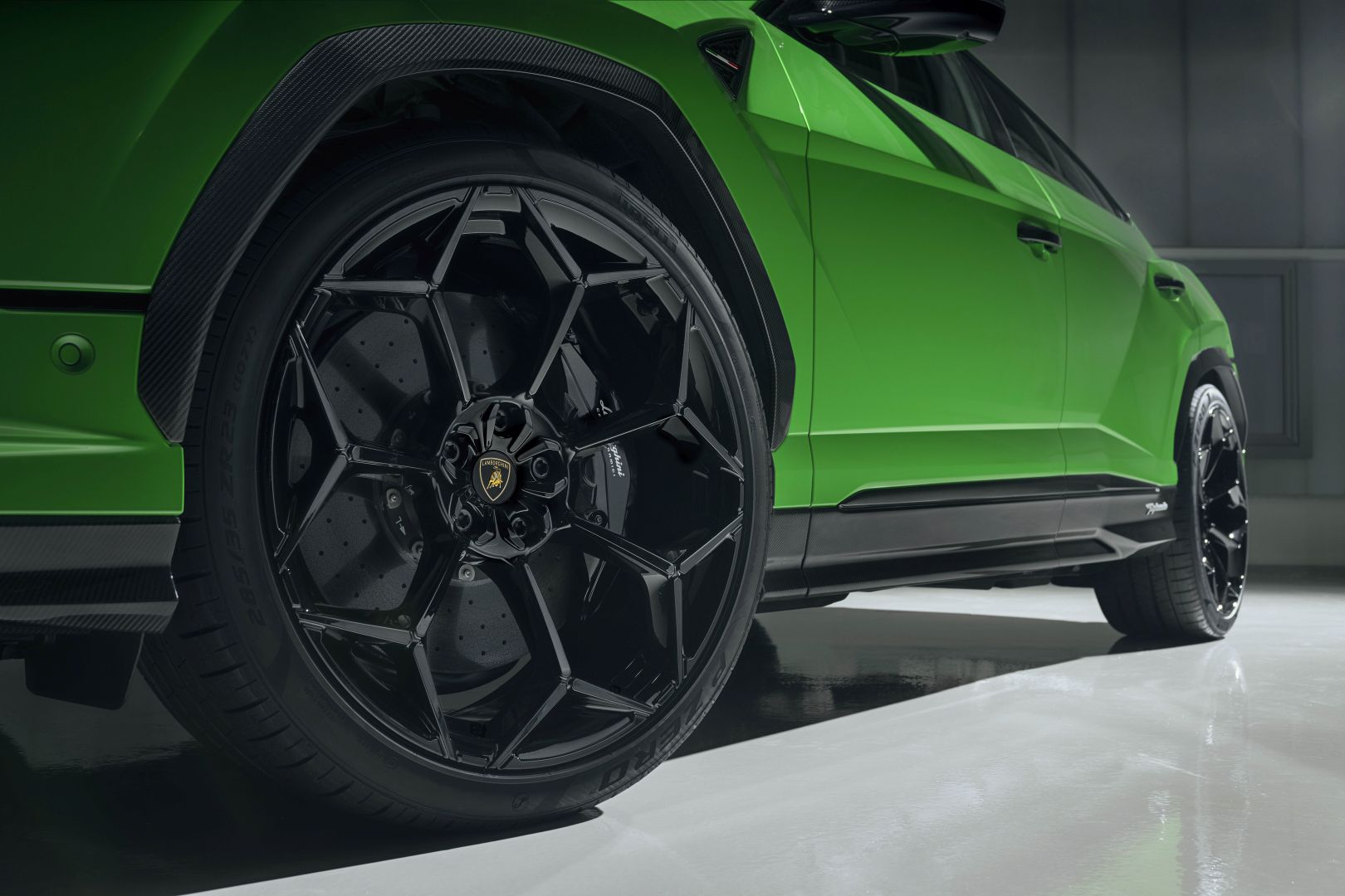 Lamborghini Urus photo 32