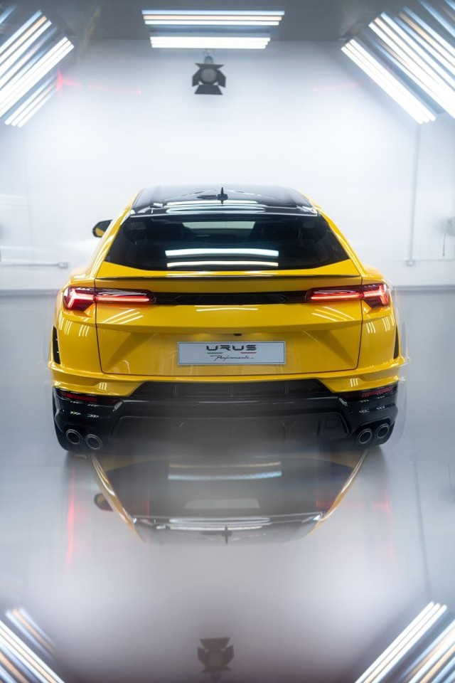 Lamborghini Urus photo 55