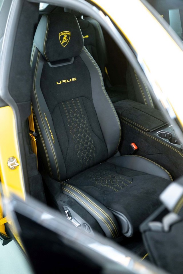 Lamborghini Urus photo 88