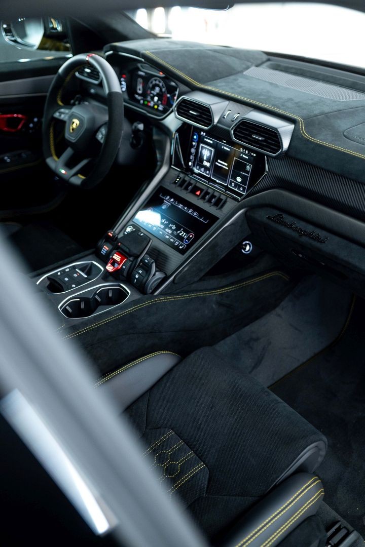 Lamborghini Urus photo 89