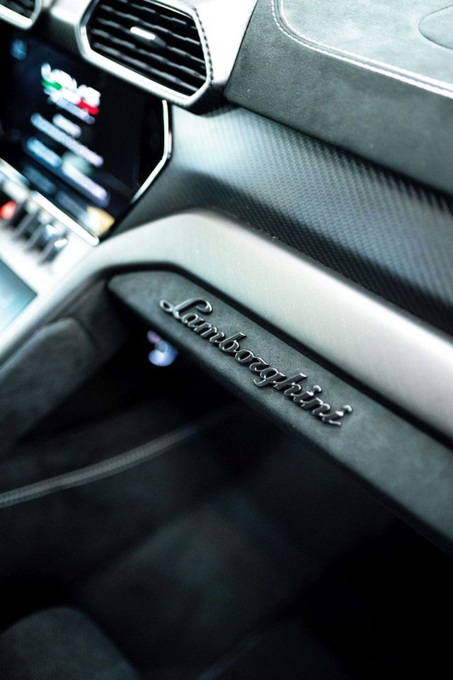 Lamborghini Urus photo 96