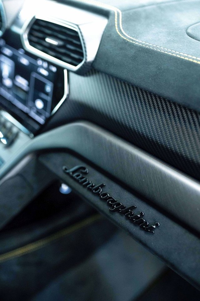 Lamborghini Urus photo 97
