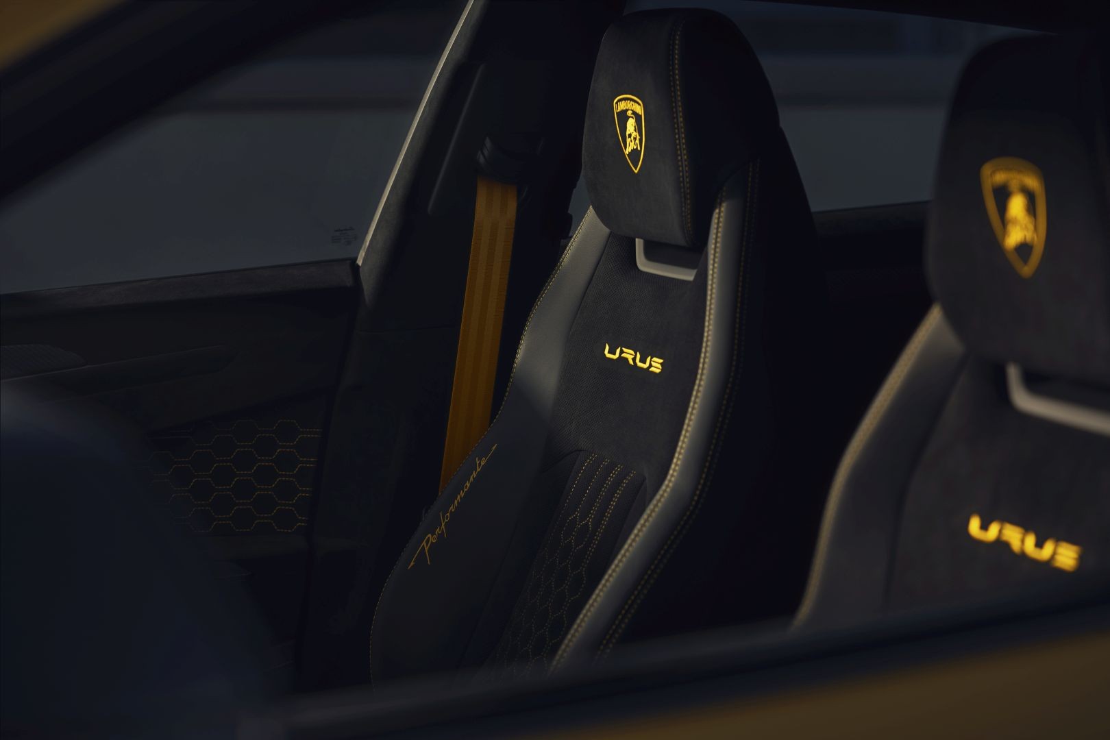 Lamborghini Urus photo 99