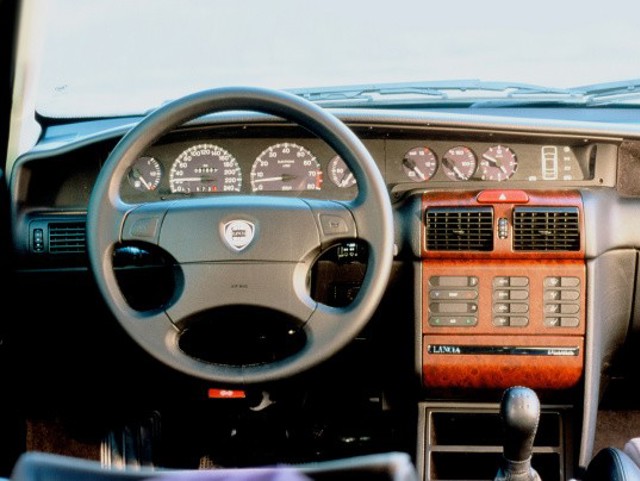 Lancia Dedra Station Wagon foto 4