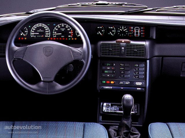 Lancia Delta Hpe foto 4