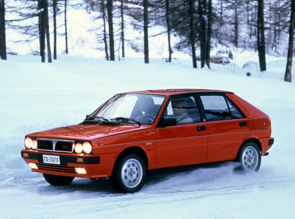 Lancia Delta photo 12