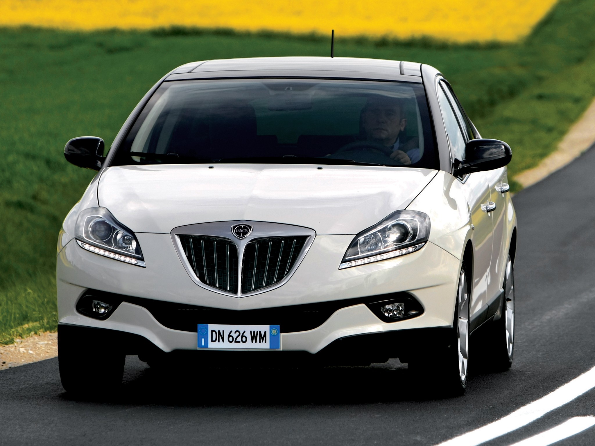 Lancia Delta photo 104