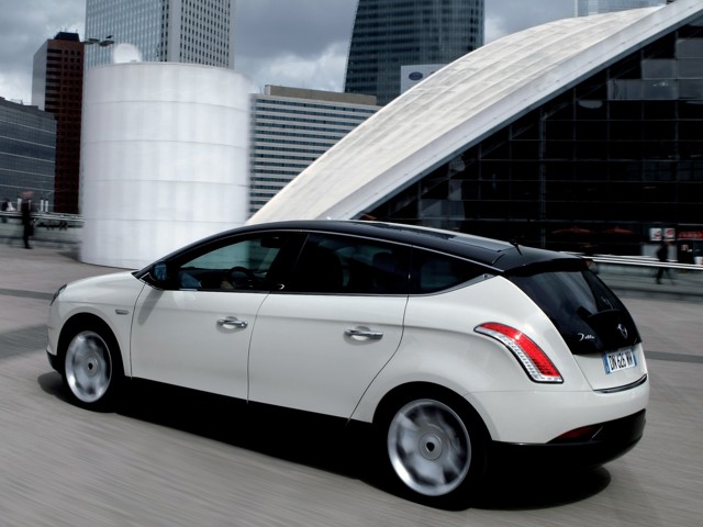 Lancia Delta photo 105
