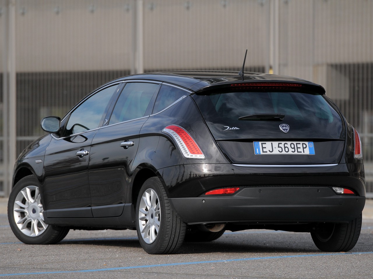 Lancia Delta photo 38