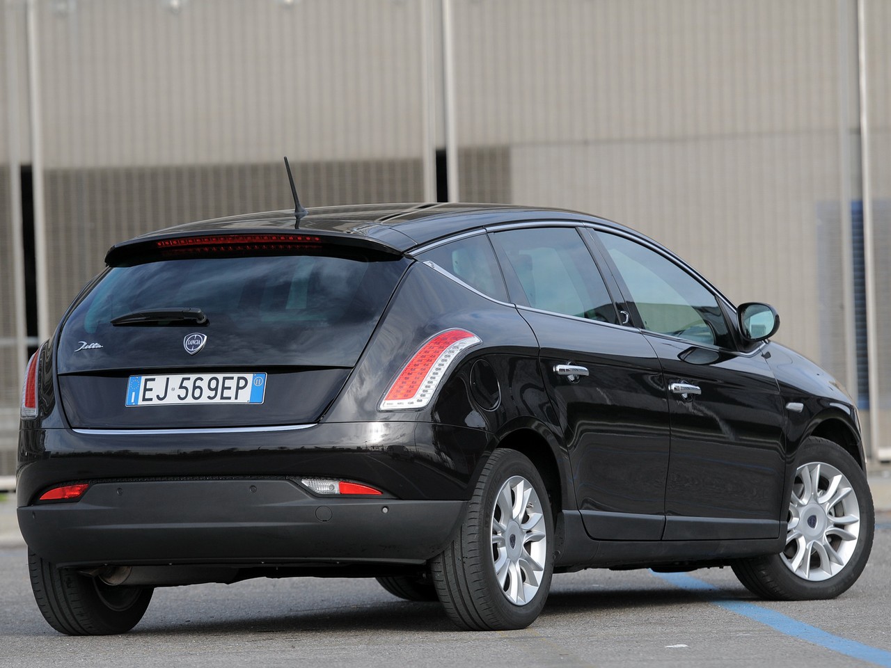 Lancia Delta photo 39