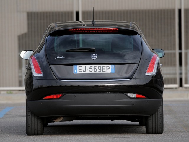 Lancia Delta photo 44