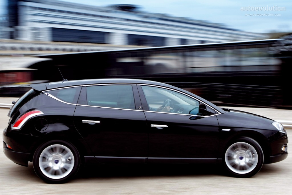 Lancia Delta photo 12