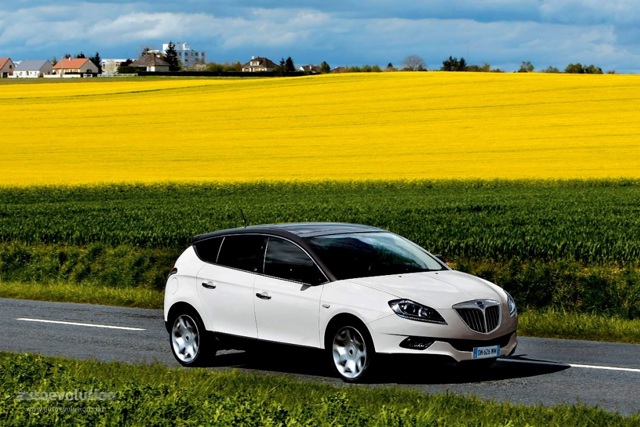 Lancia Delta photo 15