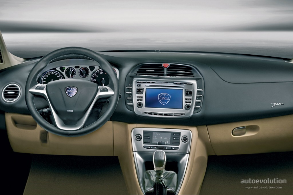 Lancia Delta photo 111