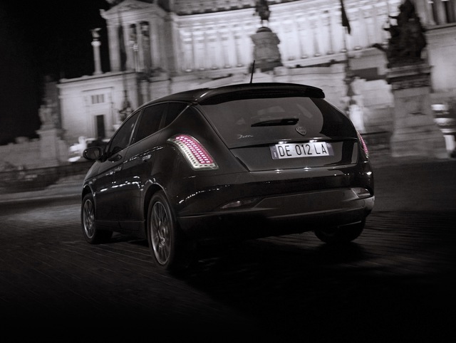 Lancia Delta photo 24