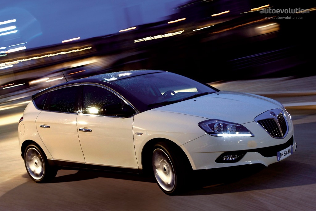 Lancia Delta photo 8