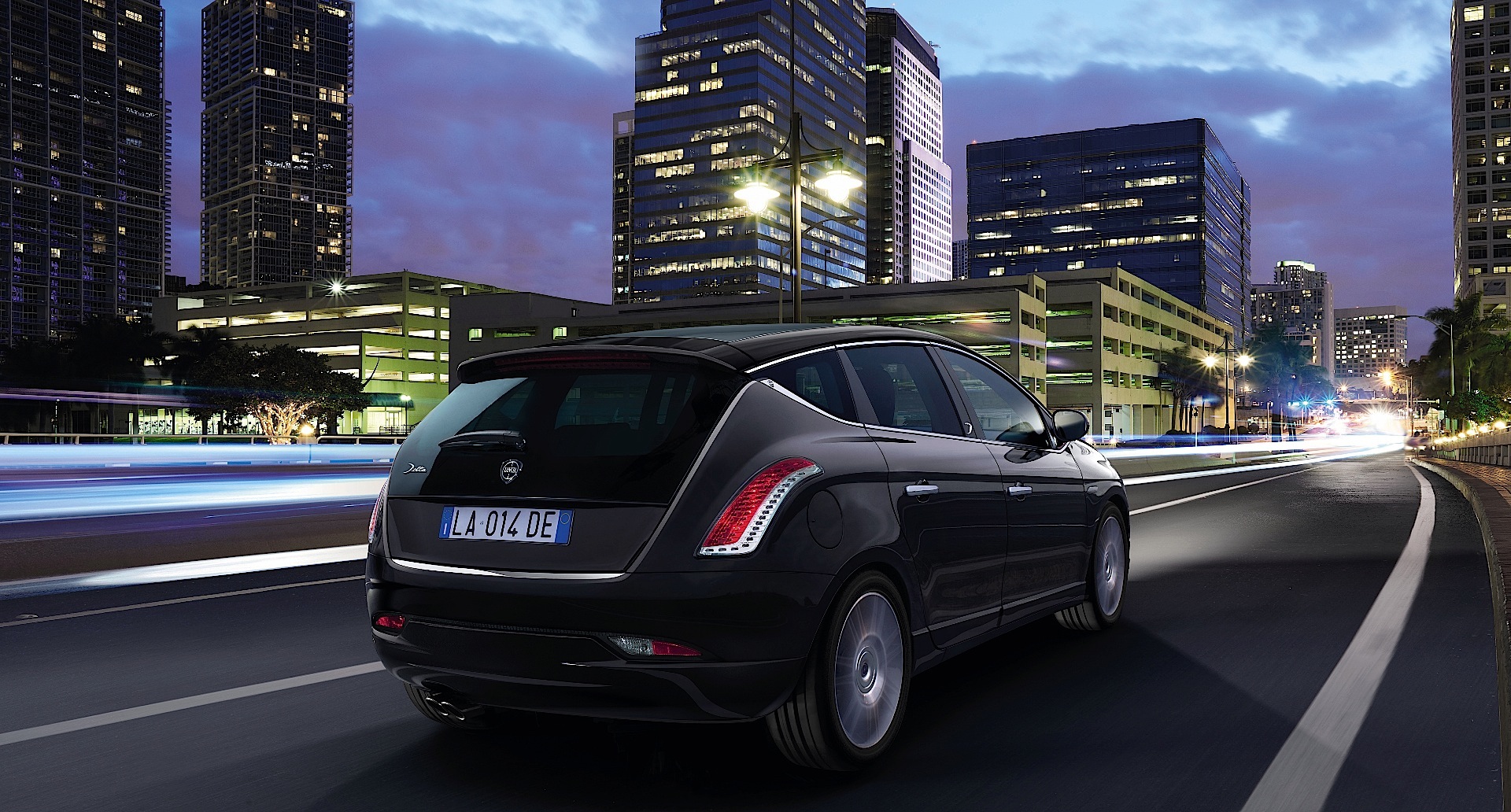 Lancia Delta photo 30