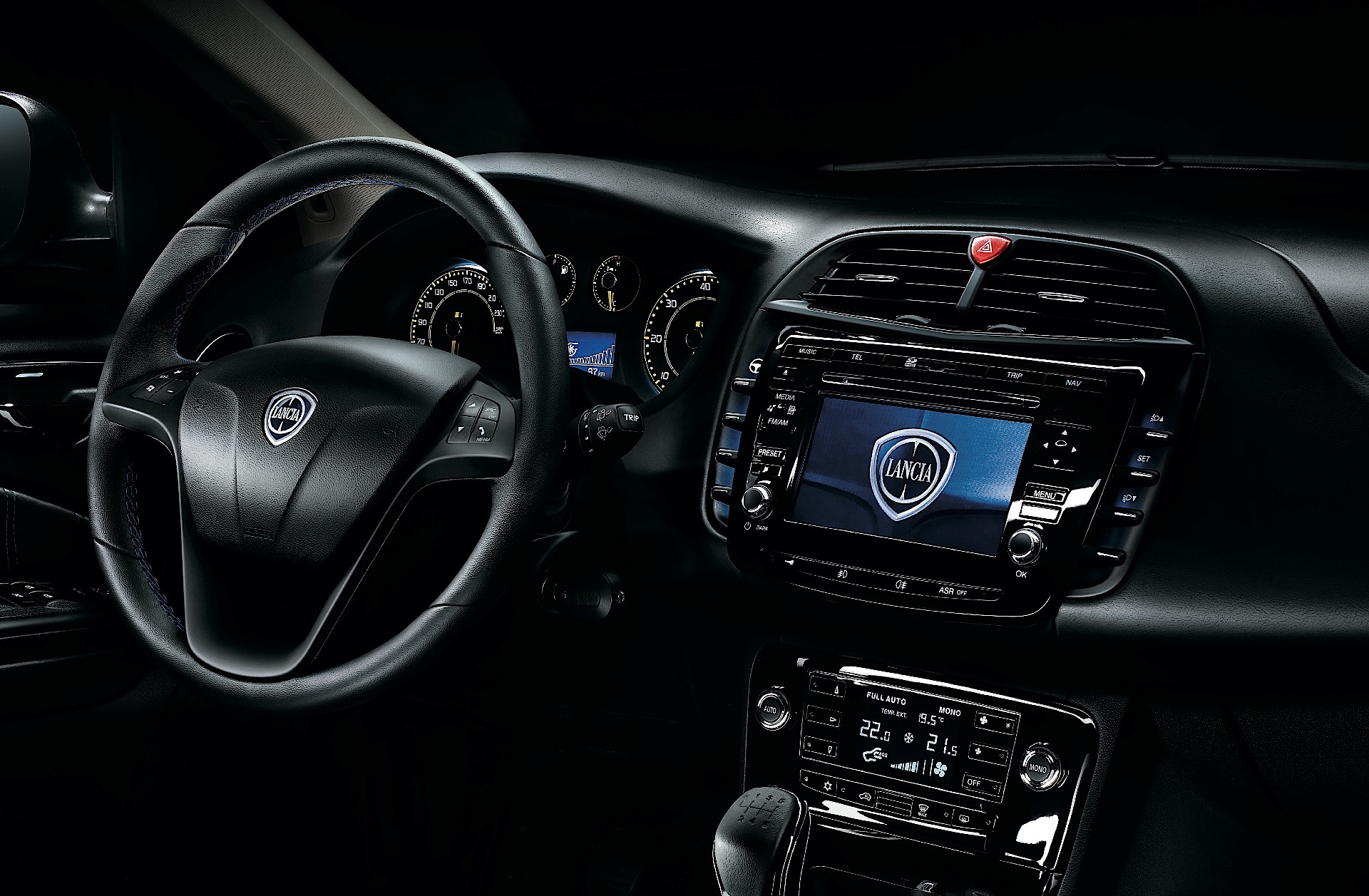 Lancia Delta photo 35