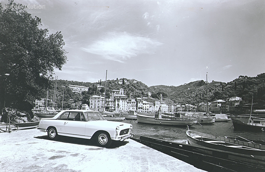 Lancia Flaminia Coupe photo 2
