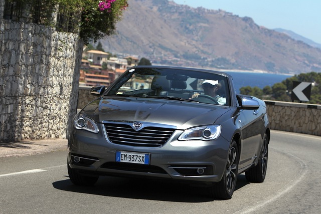 Lancia Flavia Convertible photo 10