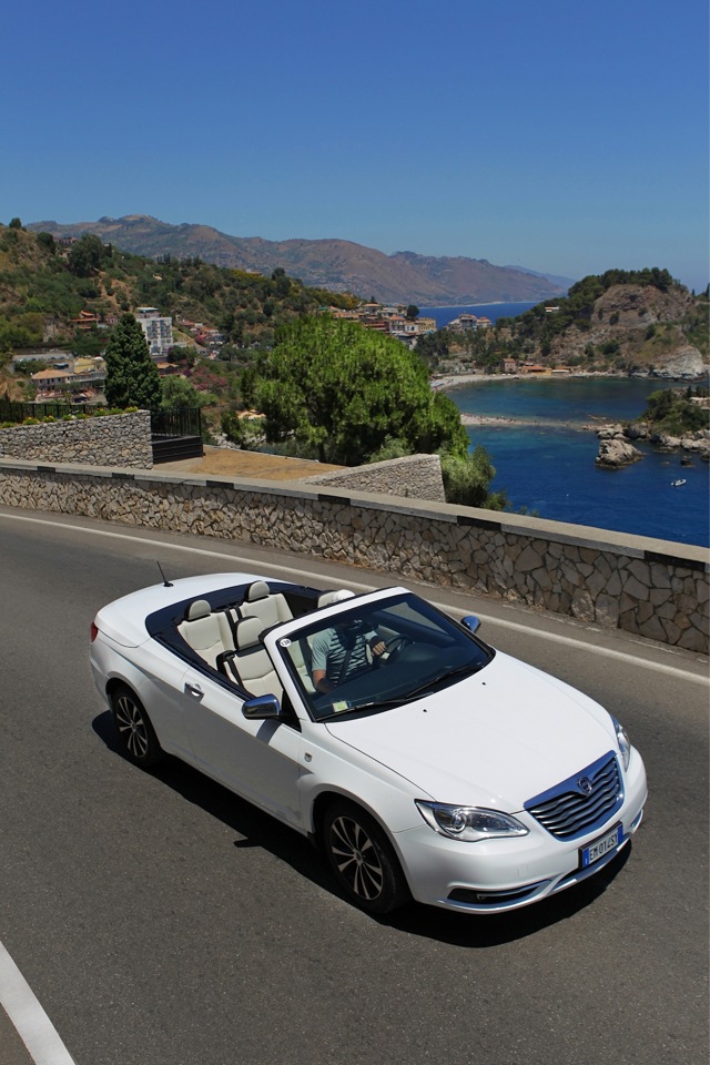 Lancia Flavia Convertible photo 15