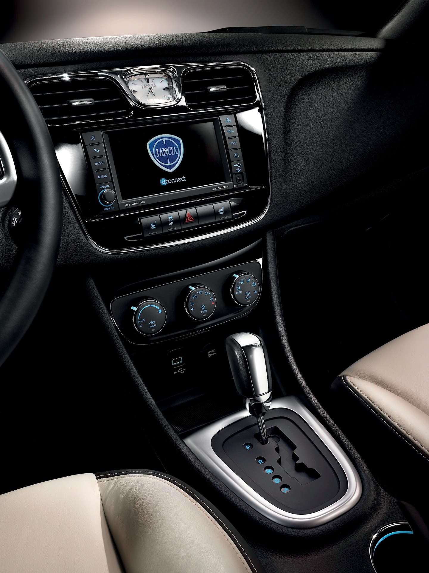 Lancia Flavia Convertible photo 33