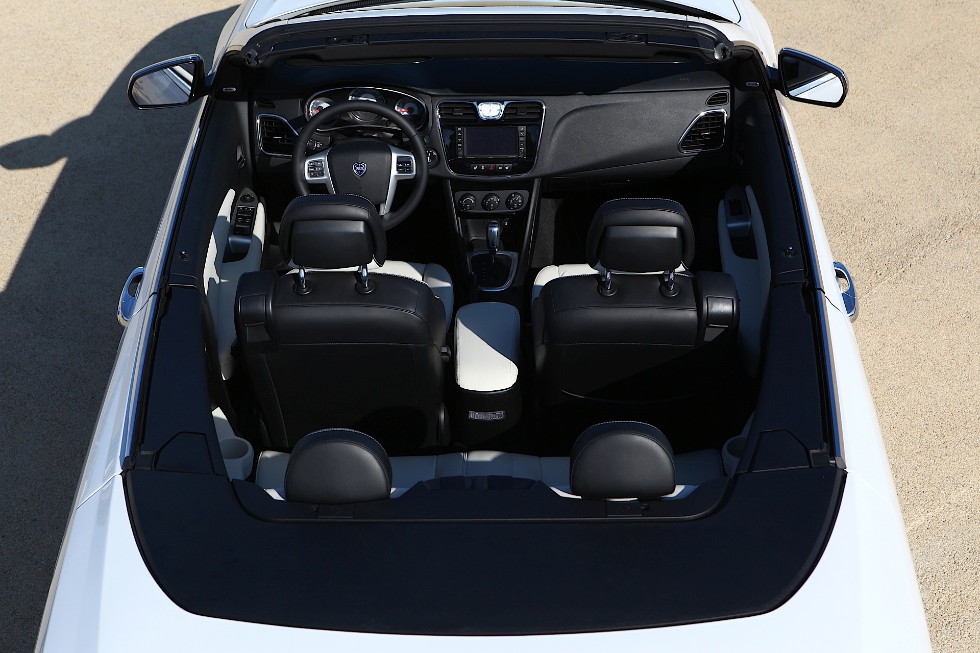 Lancia Flavia Convertible photo 37