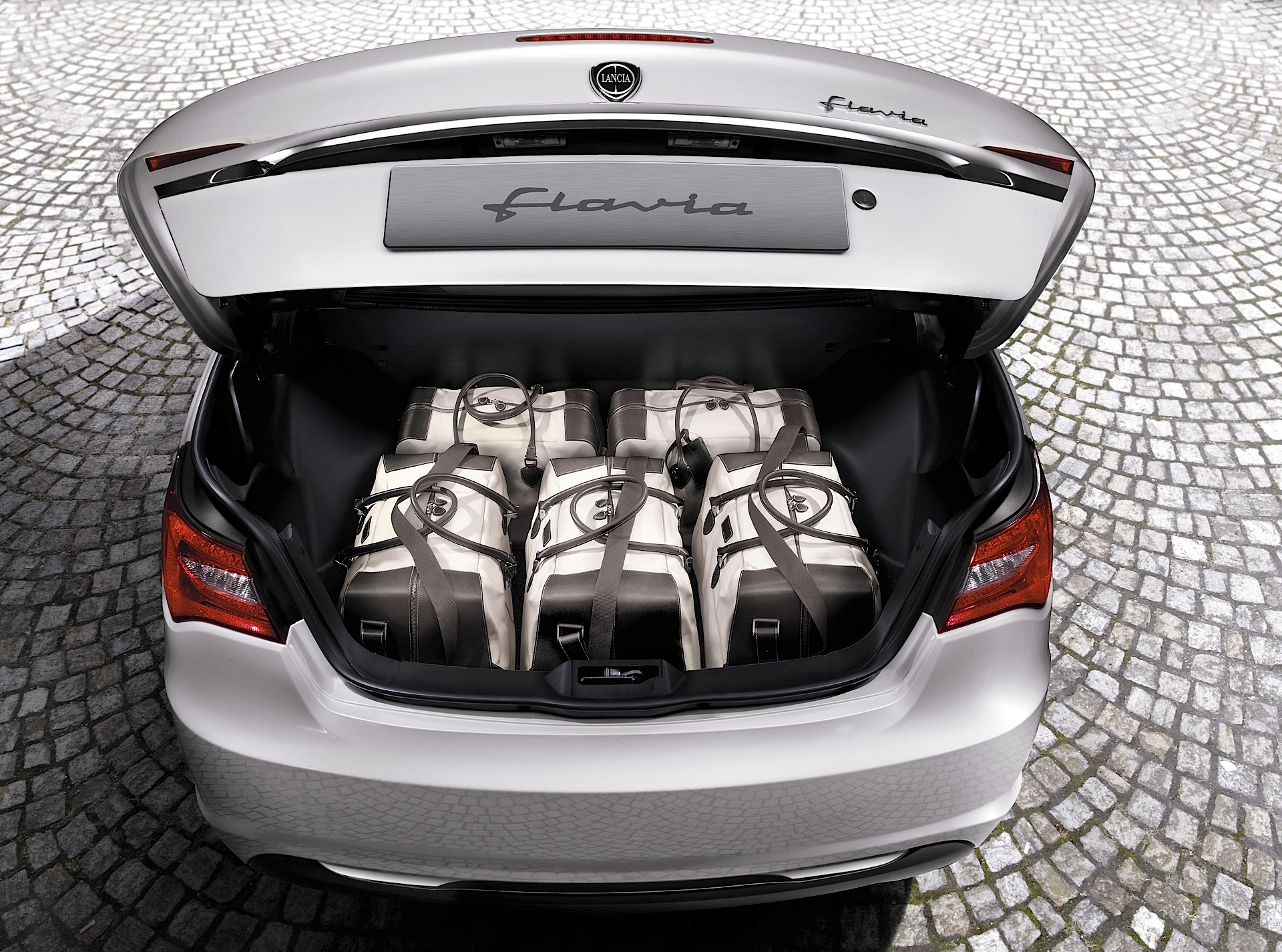 Lancia Flavia Convertible photo 9