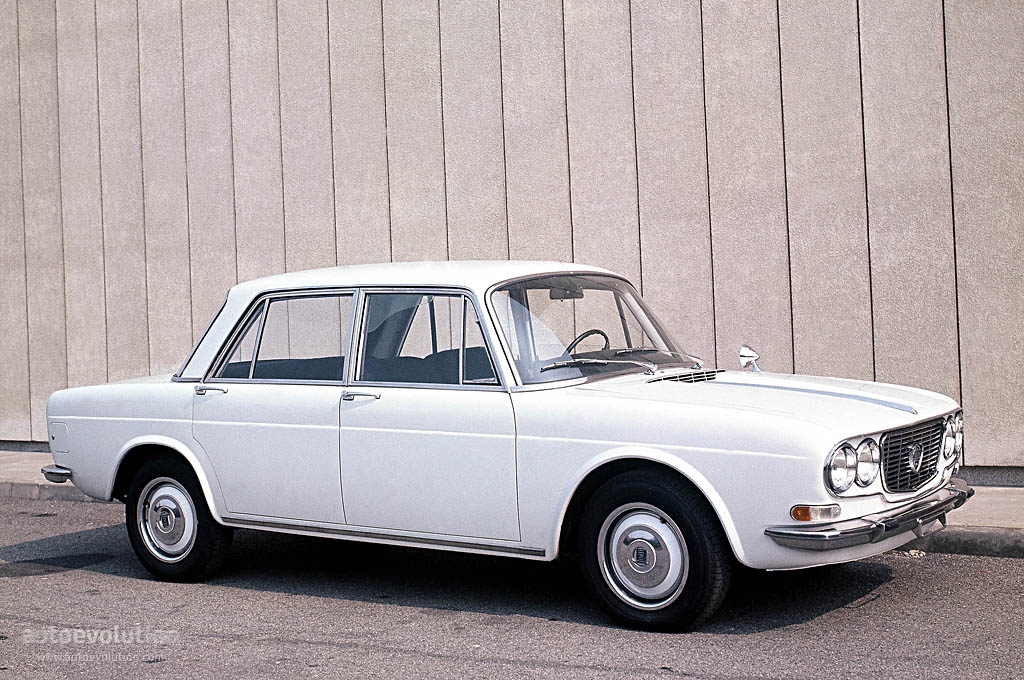 Lancia Flavia Sedan photo 2