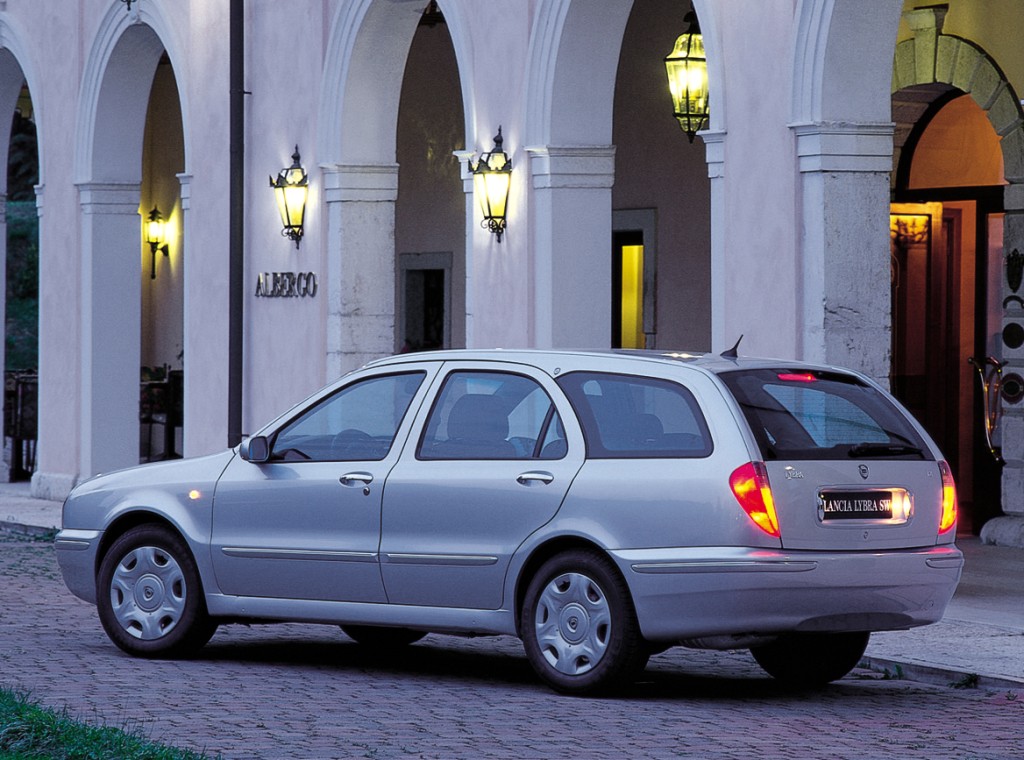 Lancia Lybra Sw photo 20