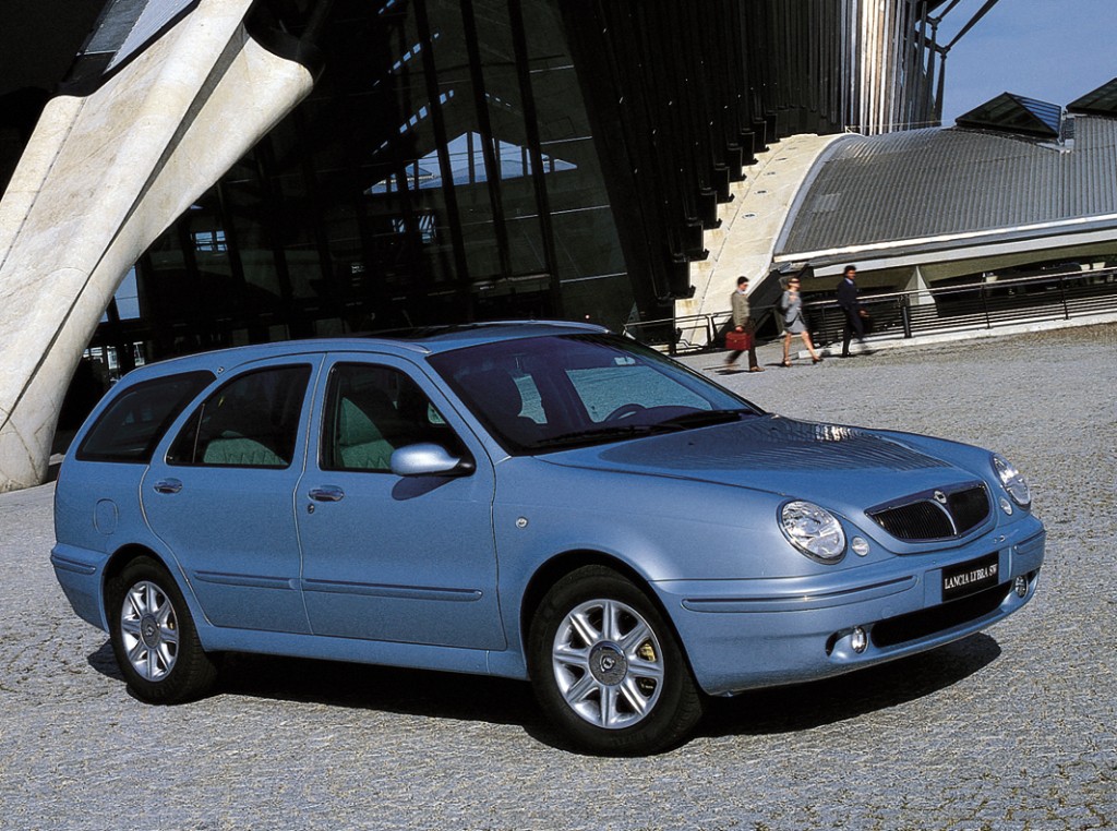 Lancia Lybra Sw photo 22