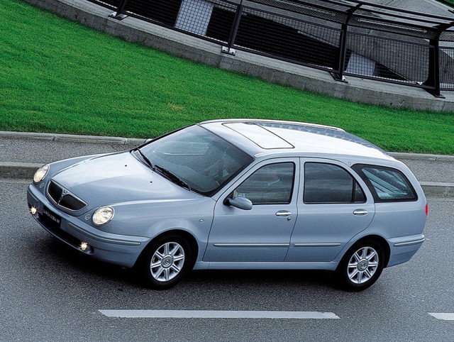 Lancia Lybra Sw foto 24