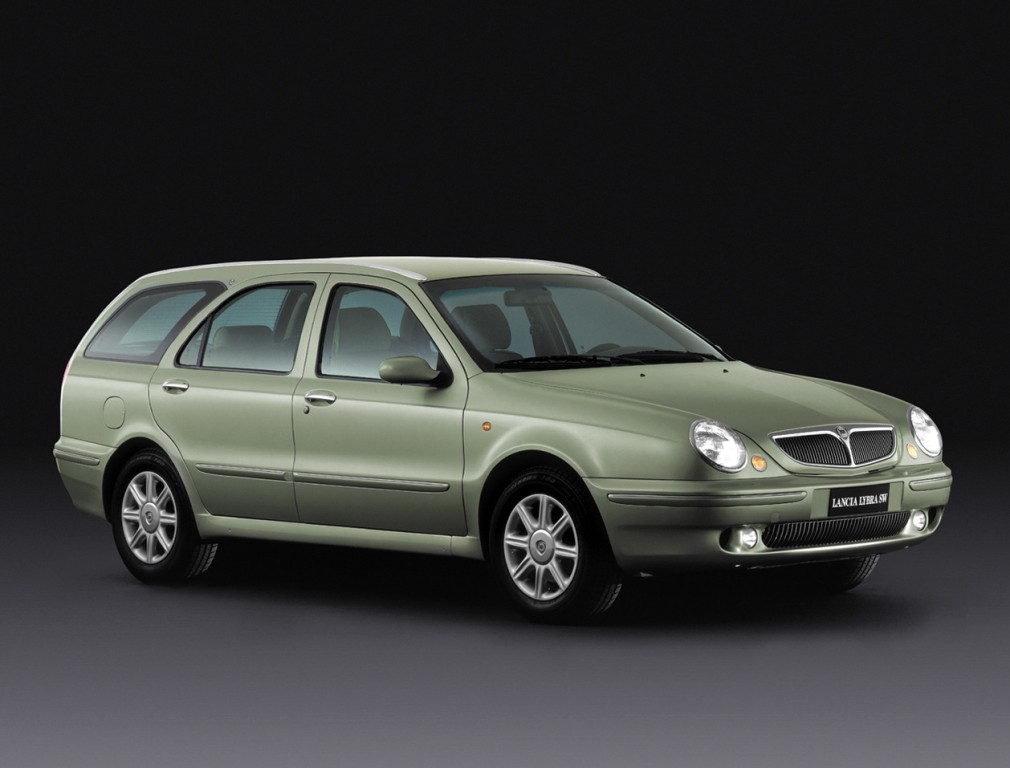 Lancia Lybra Sw photo 27
