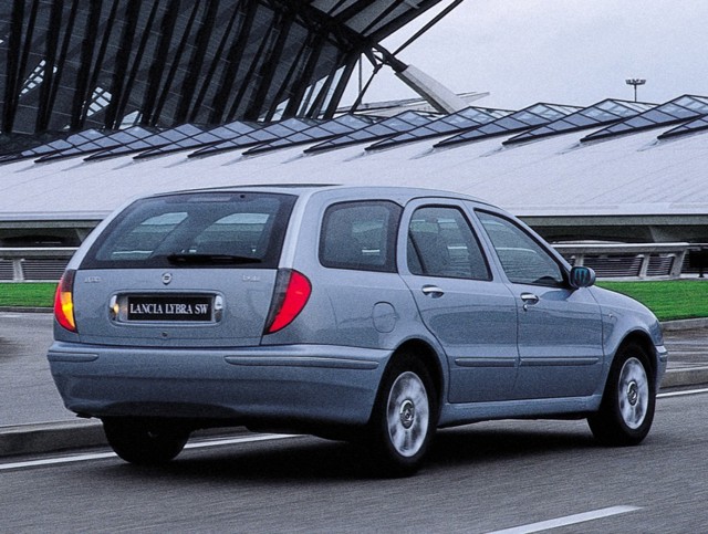 Lancia Lybra Sw foto 29